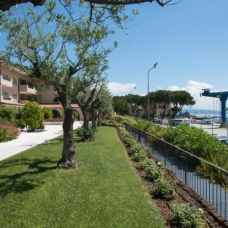 Piazza Garibaldi 马内尔巴